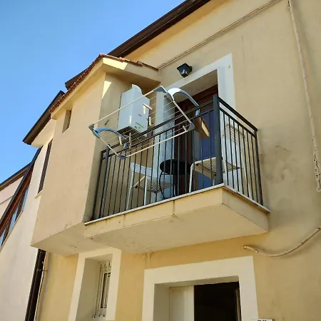 2 Bedroom, 1 Bath Near The Sea Casal Velino