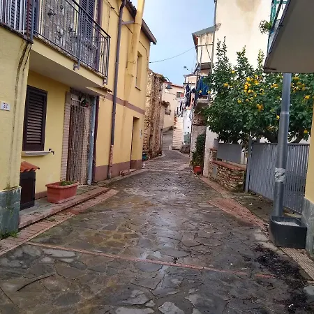 2 Bedroom, 1 Bath Near The Sea Casal Velino