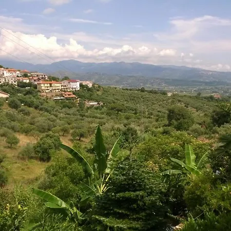 2 Bedroom, 1 Bath Near The Sea Casal Velino