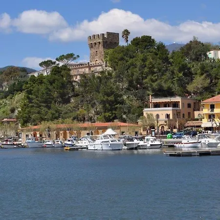 2 Bedroom, 1 Bath Near The Sea Casal Velino